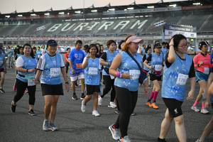 BIB: 50840, 52694, 50004
                            <button type="button" onclick="openModal(10465325)" class="btn btn-primary btn-sm float-right btn-popup" data-toggle="modal" data-target=".modal-high-quality">
                        <i class="fas fa-shopping-cart"></i> Add to Cart
                    </button>
                                            <button type="button" onclick="isThisMe(10465325, true)" class="btn btn-success btn-sm float-right btn-popup btn-isme hidden" data-toggle="tooltip" data-placement="bottom" title="นี่คือรูปของคุณใช่ไหม คลิกที่นี่เพื่อเอาเข้าอัลบั้ม">
                        <i class="fas fa-plus"></i> Add to album
                    </button>
                    <button type="button" onclick="isThisMe(10465325, false)" class="btn btn-warning btn-sm float-right btn-popup btn-isnotme hidden">
                        <i class="fas fa-ban"></i> Remove from album
                    </button>